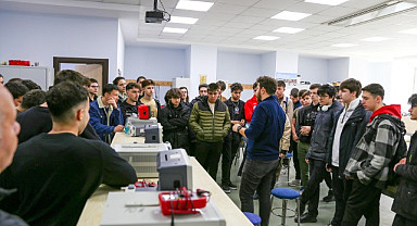 İstanbul’dan lise öğrencileri SUBÜ’yü tanıdı