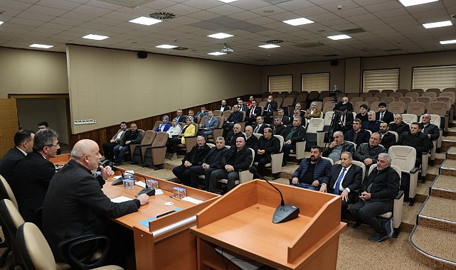 Erenler Belediye Başkanı Dinç İlçedeki Muhtarlarla Buluştu